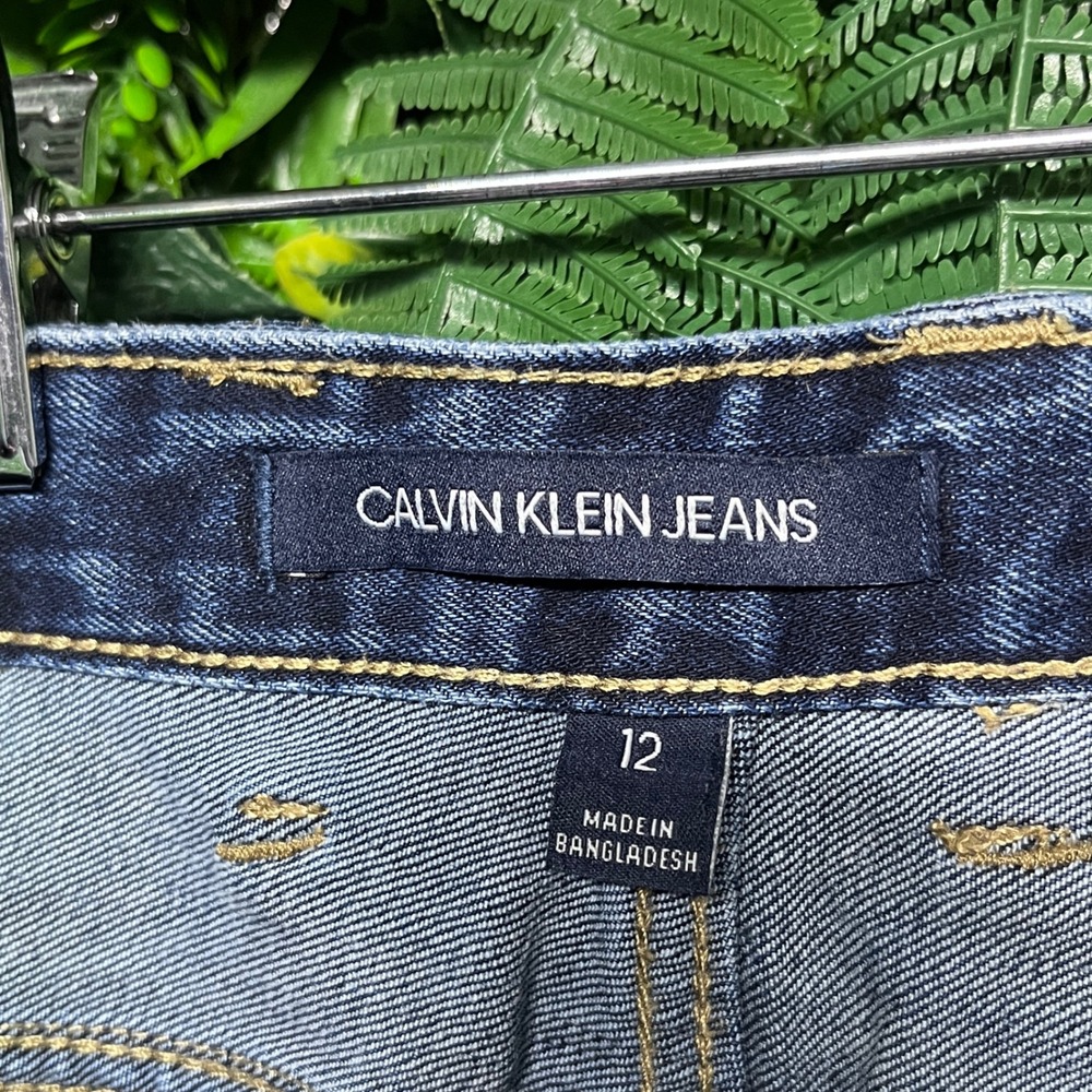 Calvin Klein Jeans Denim Shorts Boys Size 12 Frayed Hem Dark Wash Boys 2854 - Picture 4 of 9